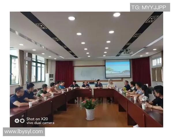 广州羽毛球队的训练与比赛节奏探讨及其对运动员发展的影响 广州羽毛球队的训练与比赛节奏探讨及其对运动员发展的影响